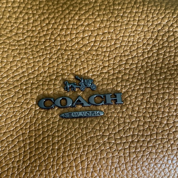 COACH BAG NWOT - Picture 3 of 6
